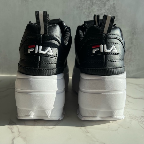 Women’s Fila Disruptor Platform Wedge 🖤 - Picture 10 of 13